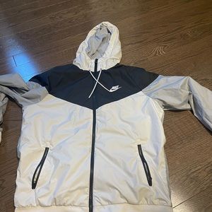 NIKE WINDBREAKER JACKET